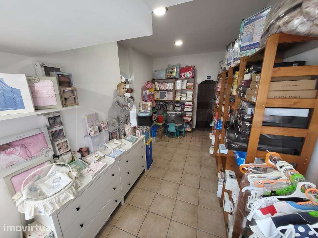 Retrosaria para trespasse no centro de Ílhavo - Grande imagem: 2/9