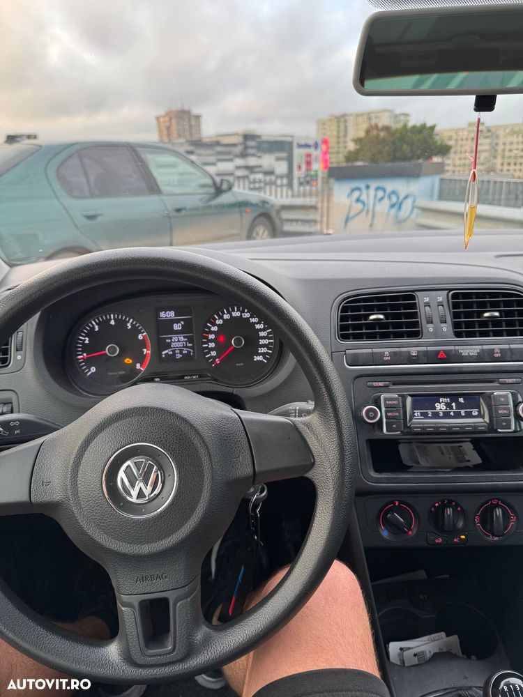Volkswagen Polo 1.2 Comfortline - 6