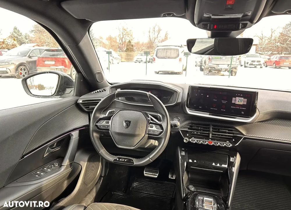 Peugeot 2008 1.2L PureTech 130 S&S EAT8 GT - 6