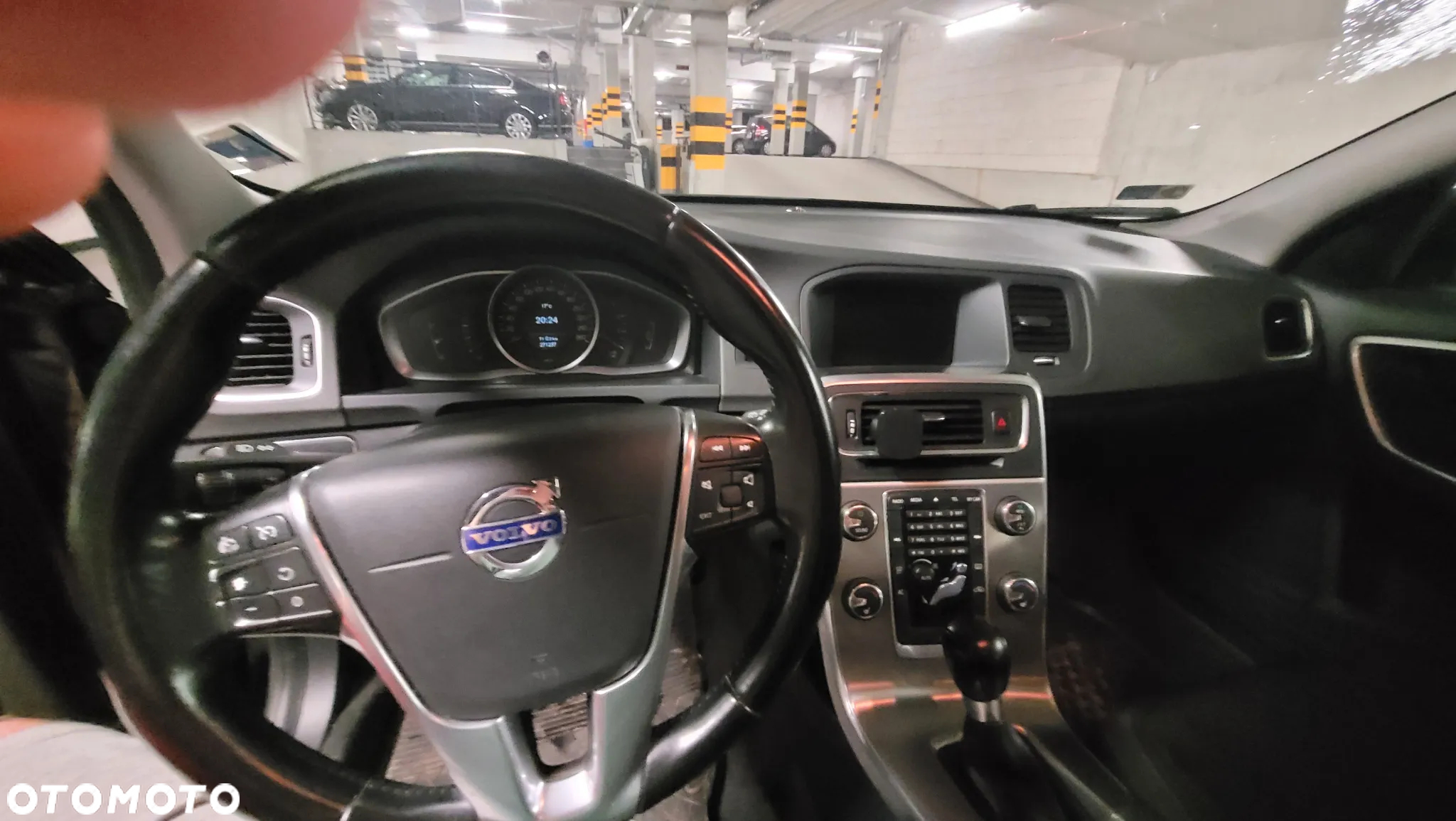 Volvo V60 D3 Summum - 14