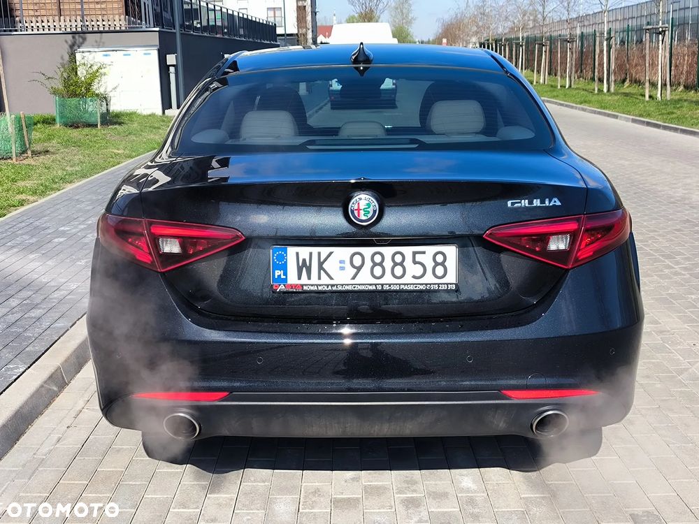 Alfa Romeo Giulia 2.0 Turbo 16V AT8 Veloce - 5