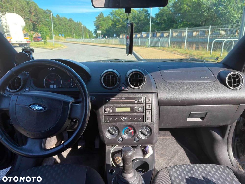 Ford Fiesta - 7