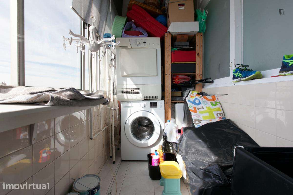 Quarto - localizado em Santo Ildefonso Porto - Grande imagem: 5/23