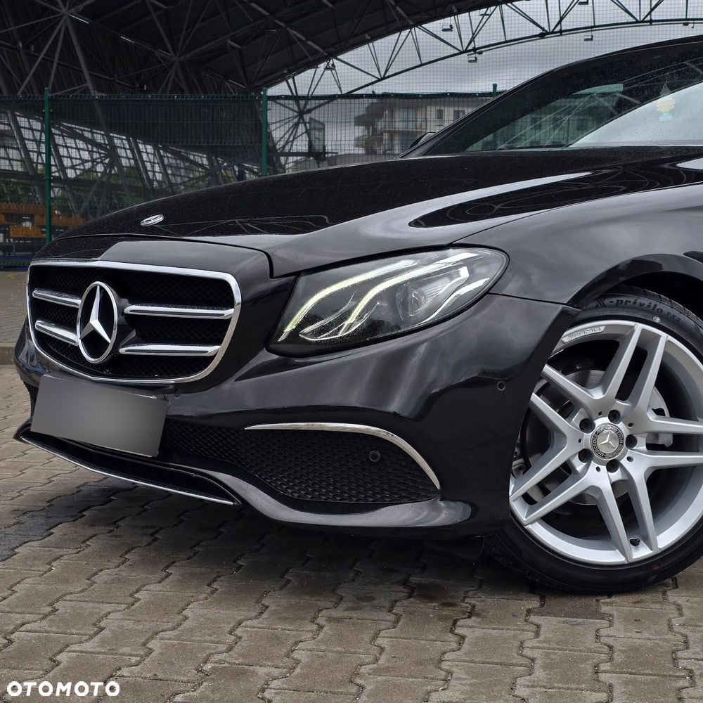 Mercedes-Benz Klasa E 220 d 9G-TRONIC AMG Line - 4