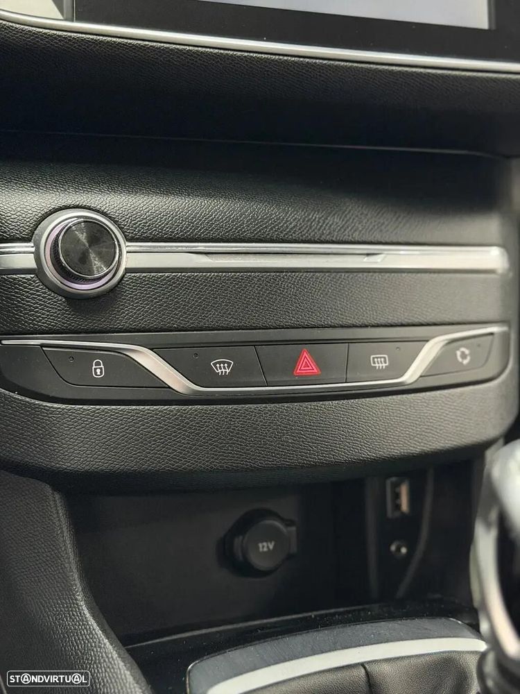 Peugeot 308 SW 1.6 BlueHDi Style - 27