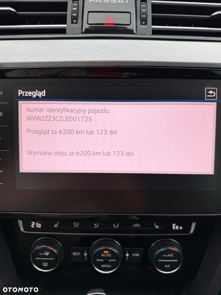 Volkswagen Passat - 14