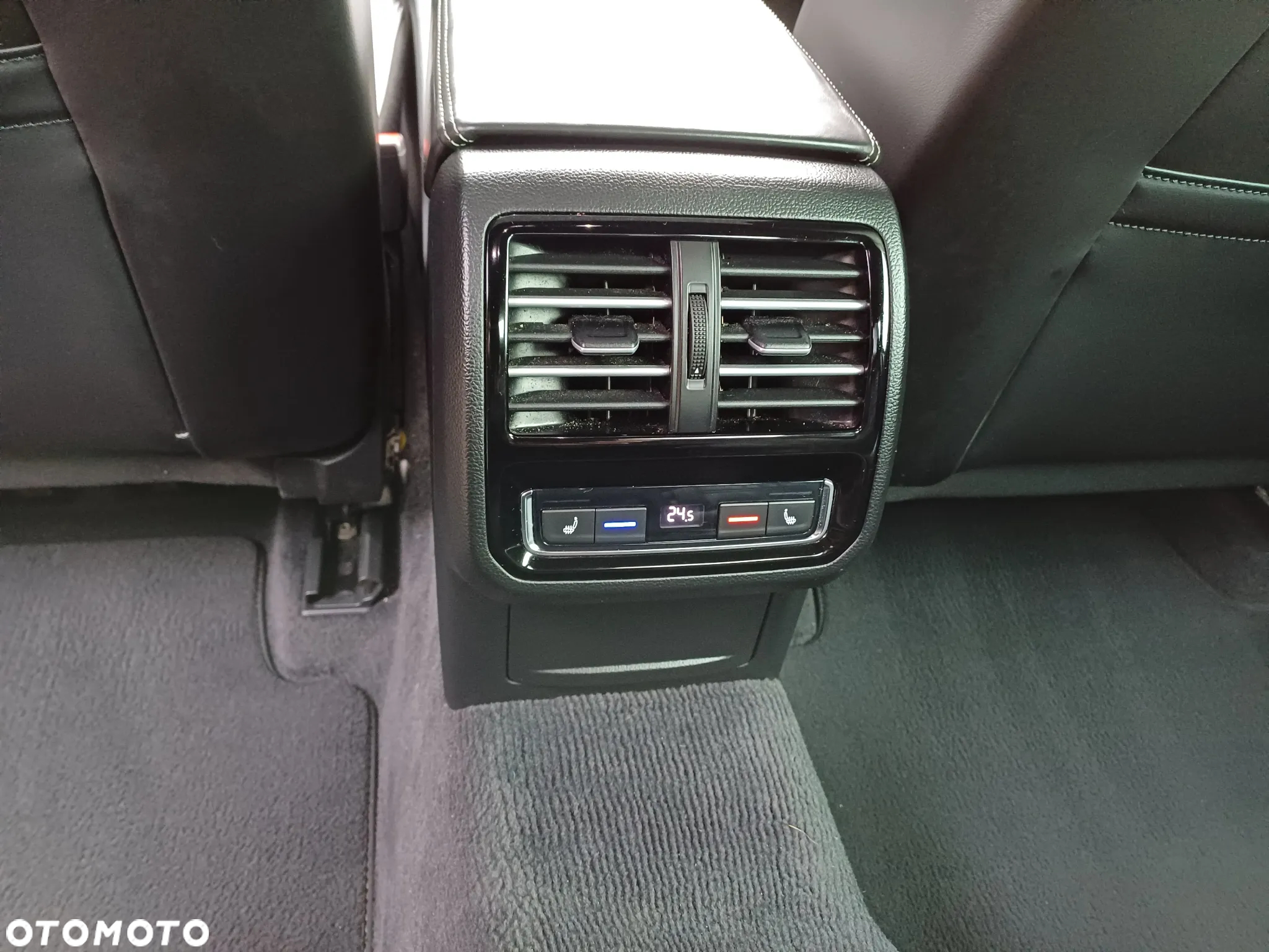 Volkswagen Passat 2.0 TDI BMT Highline DSG - 4