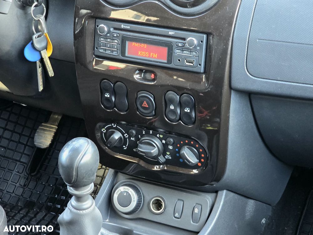 Dacia Duster ver-1-5-dci-4x4-ambiance - 12