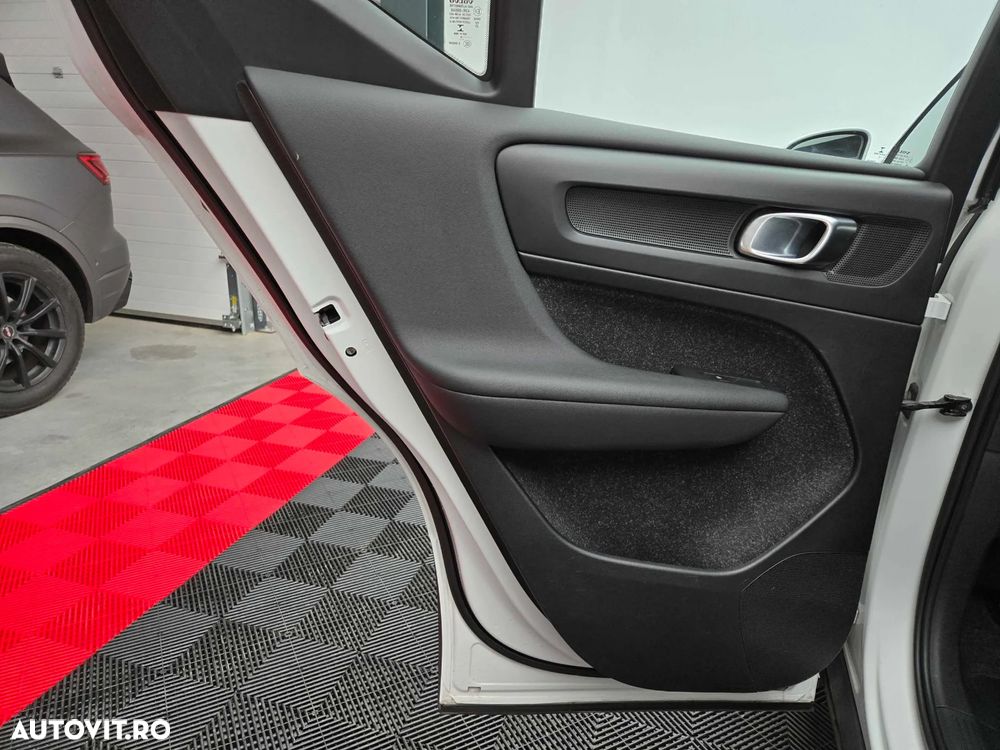 Volvo XC 40 D3 AWD Base - 23