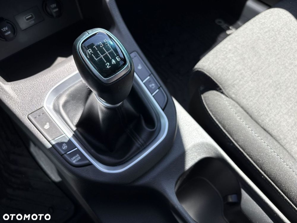 Hyundai i30 1.5 T-GDI 48V Smart - 15
