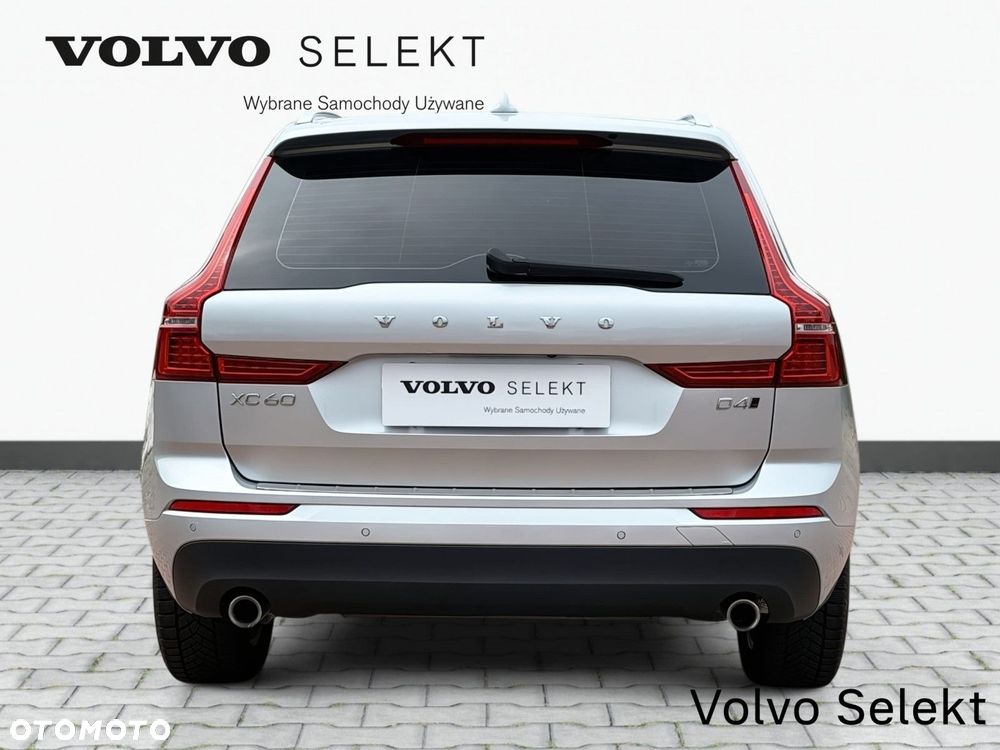 Volvo XC 60 D4 AWD Momentum - 8