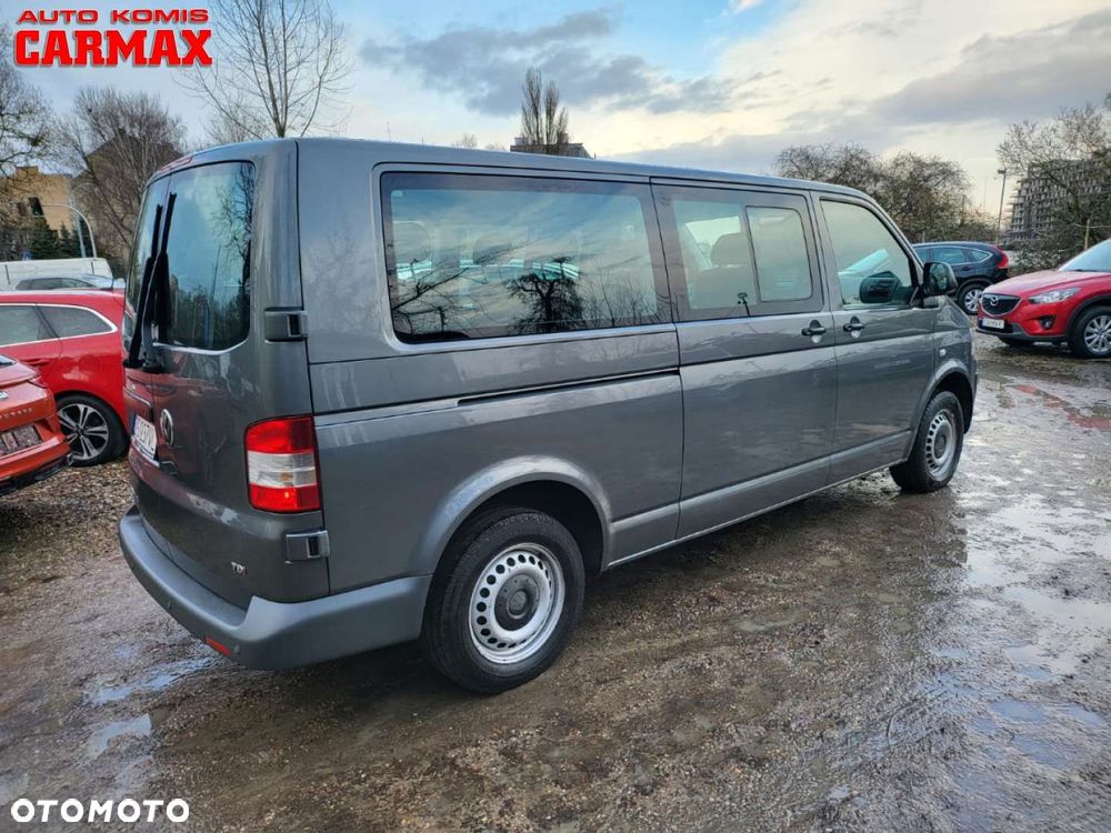 Volkswagen Caravelle - 7