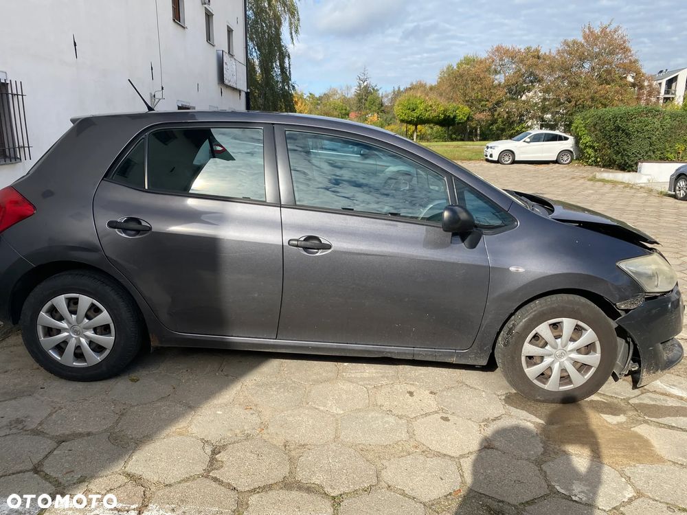 Toyota Auris 2009 photo 4