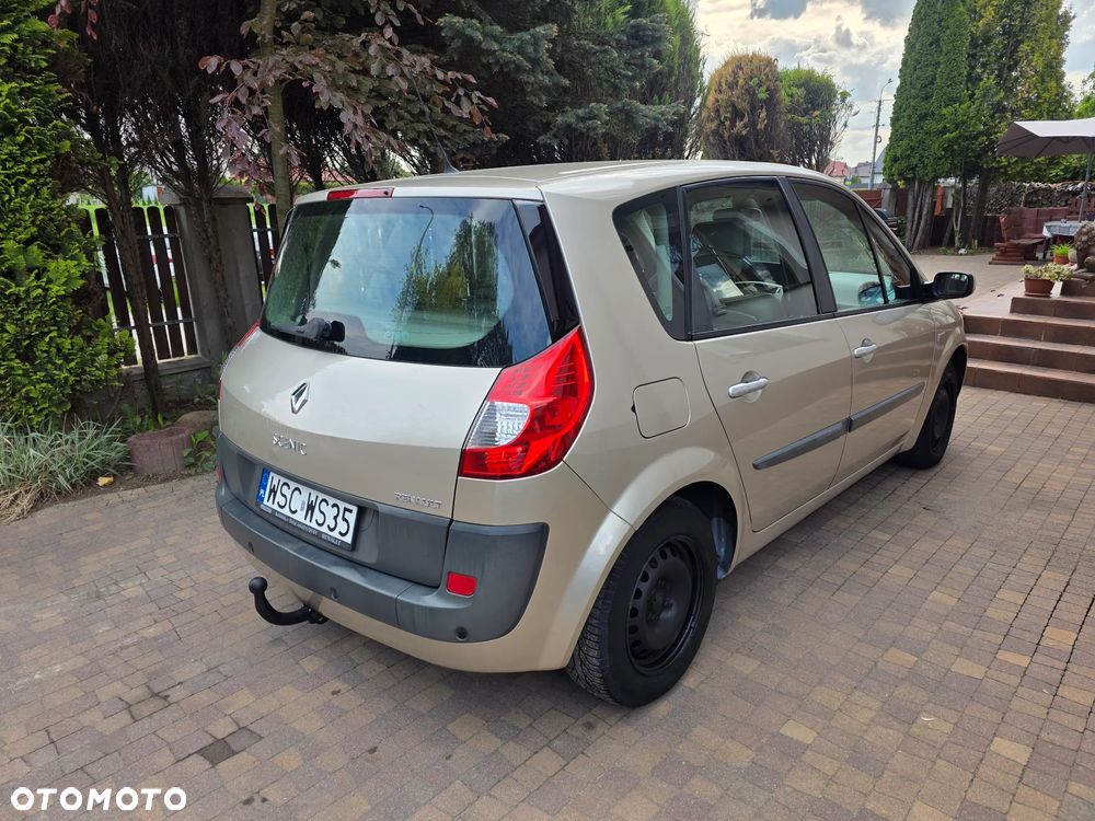 Renault Scenic 1.6 16V Luxe Privilege - 18