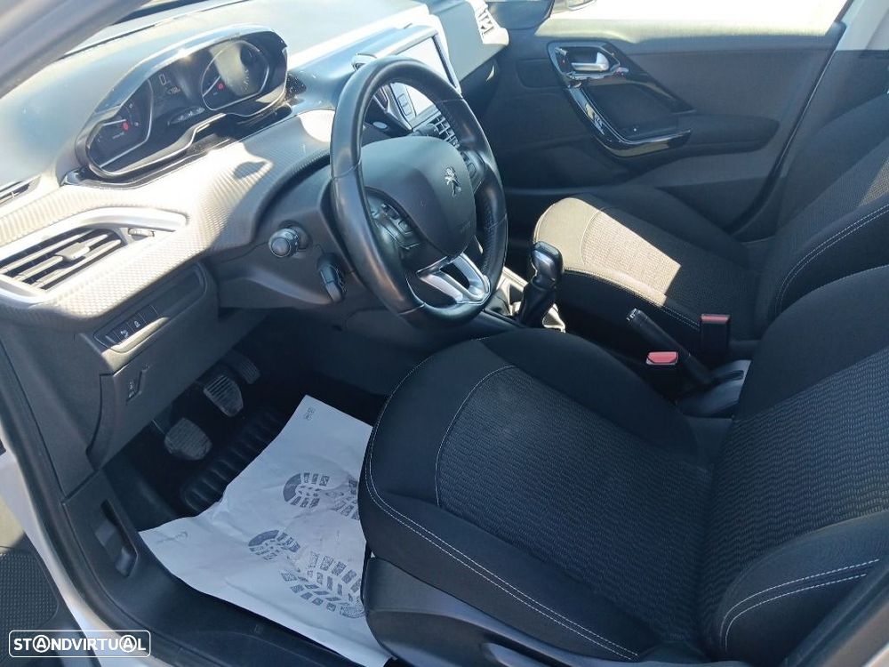 Peugeot 208 1.6 BlueHDi Style - 20