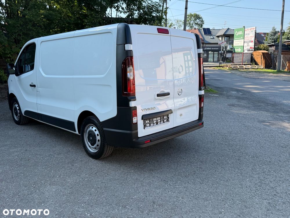 Opel Vivaro - 17