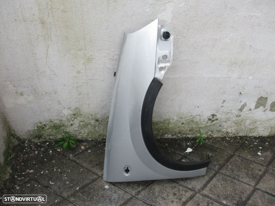 Guarda Lamas Opel Corsa C Direito - 2