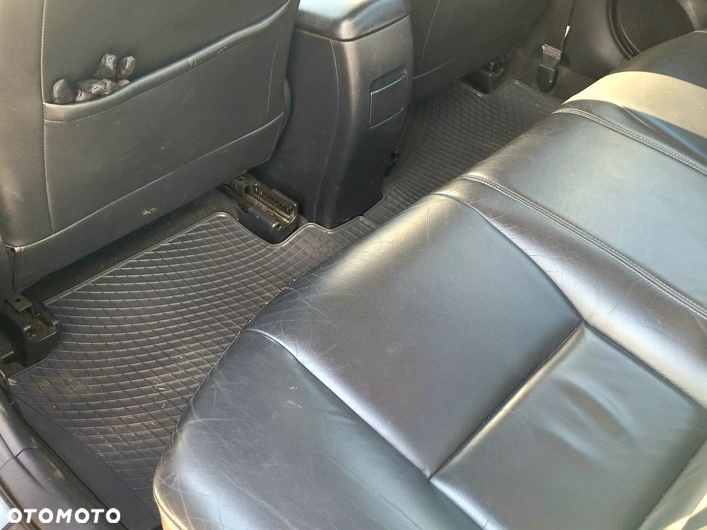 Toyota Avensis 2.0 Style MS - 7