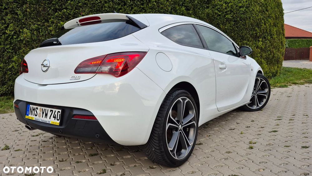 Opel Astra 1.6 Turbo Sport - 3