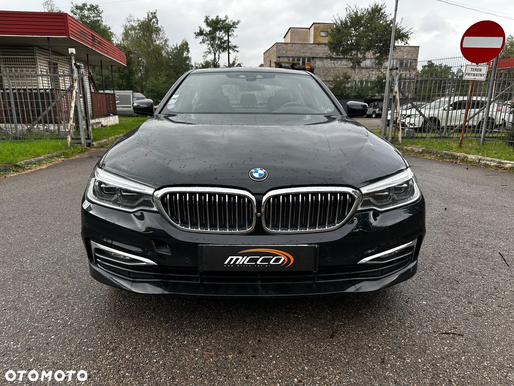 BMW Seria 5 520i GPF Luxury Line - 2