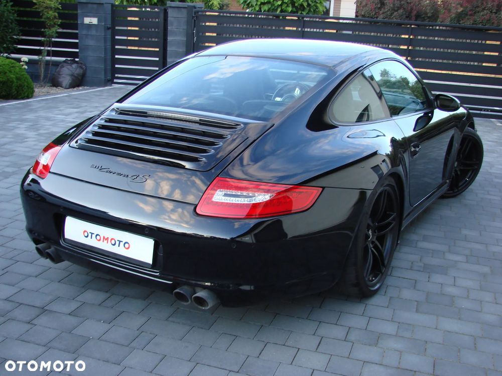Porsche 911 Carrera 4 S - 10