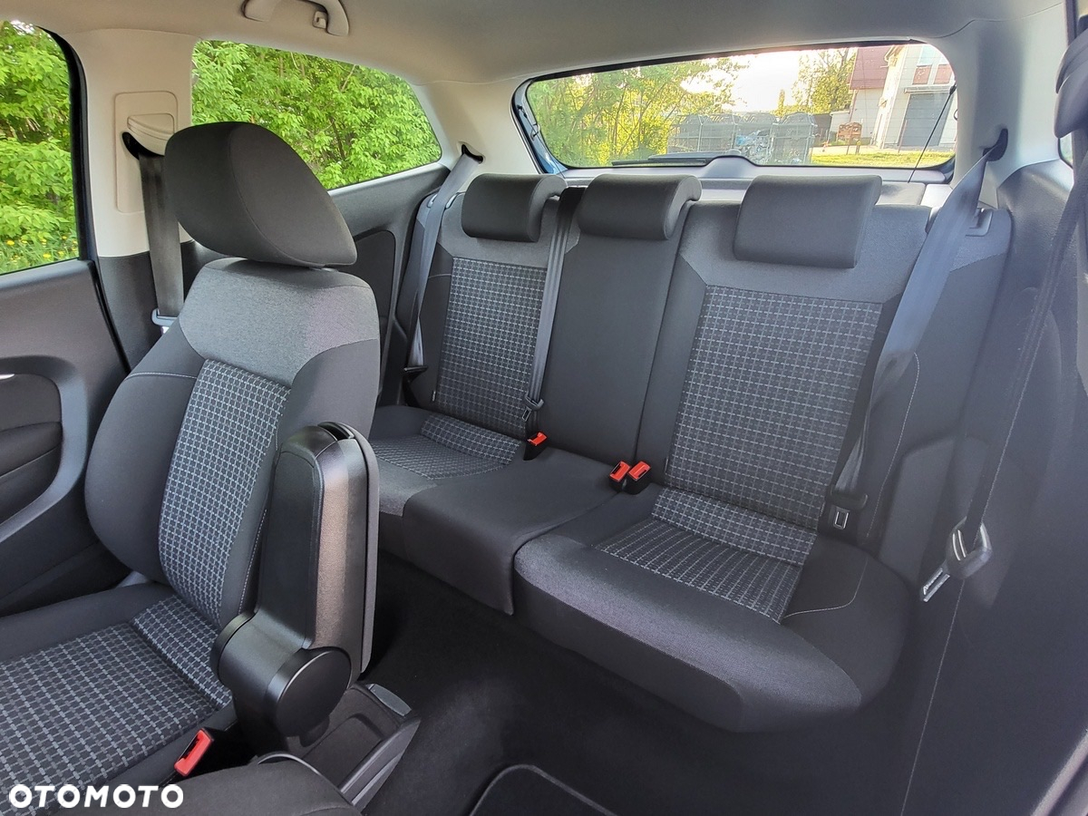 Volkswagen Polo - 11