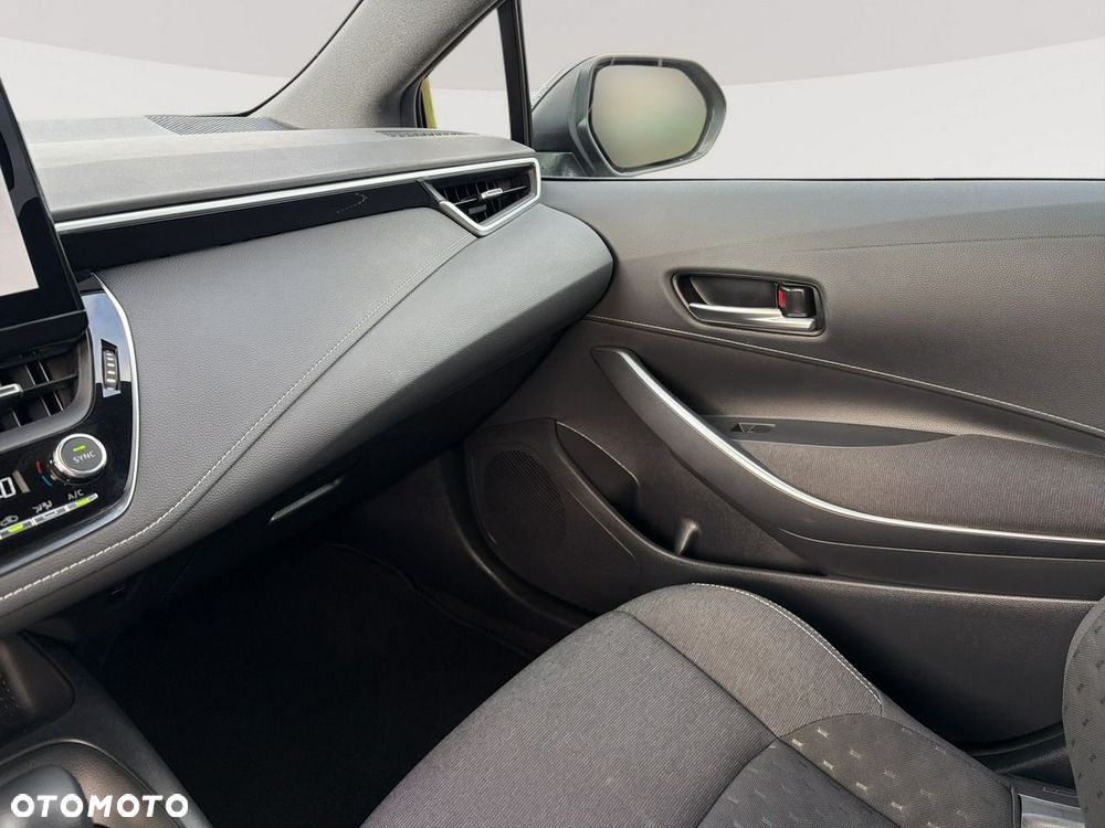Toyota Corolla - 20