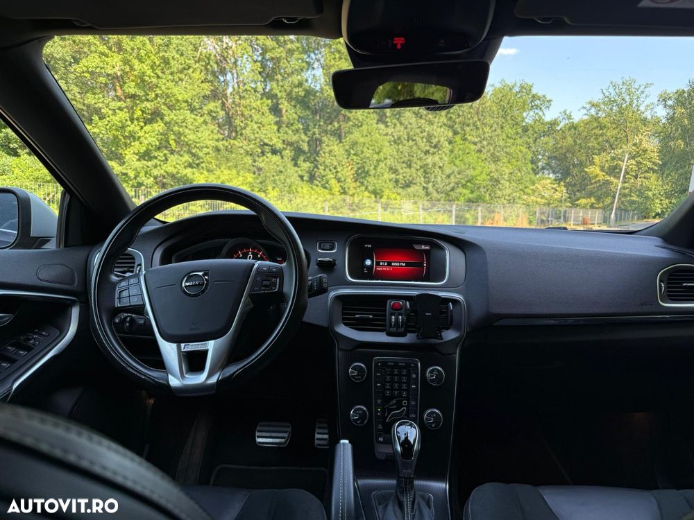 Volvo V40 T3 Geartronic RDesign - 9