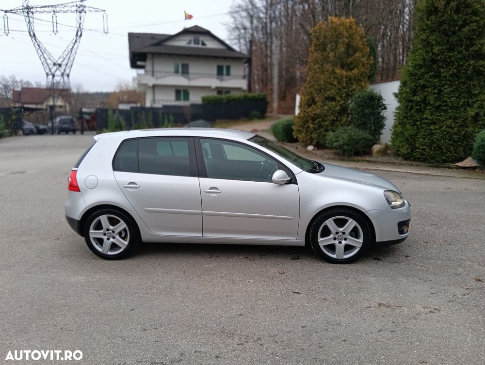 Volkswagen Golf 1.9 TDI DPF Sportline - 9