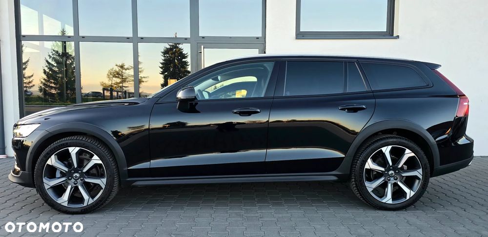 Volvo V60 Cross Country B4 D AWD Geartronic Pro - 8