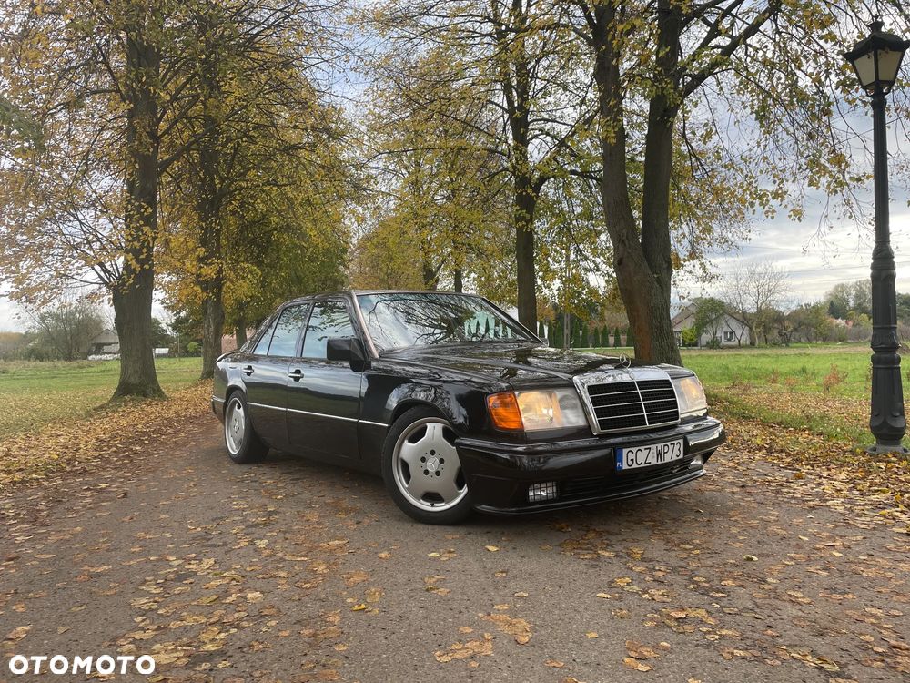 Mercedes-Benz W124 (1984-1993) - 13