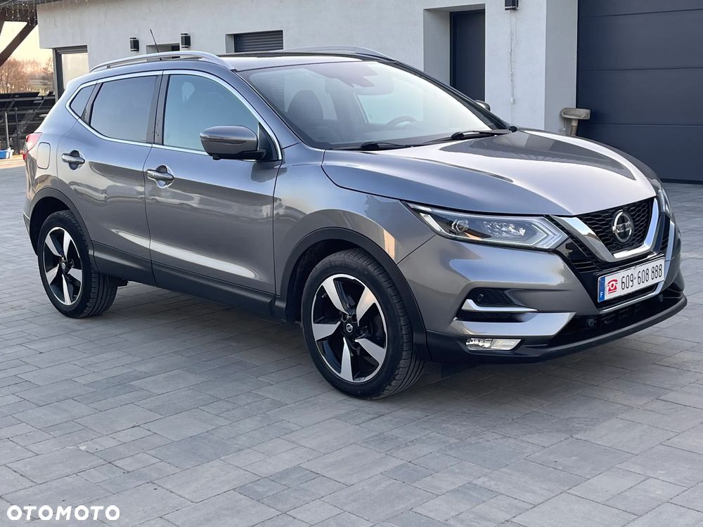 Nissan Qashqai 1.6 dCi Xtronic TEKNA+ - 3