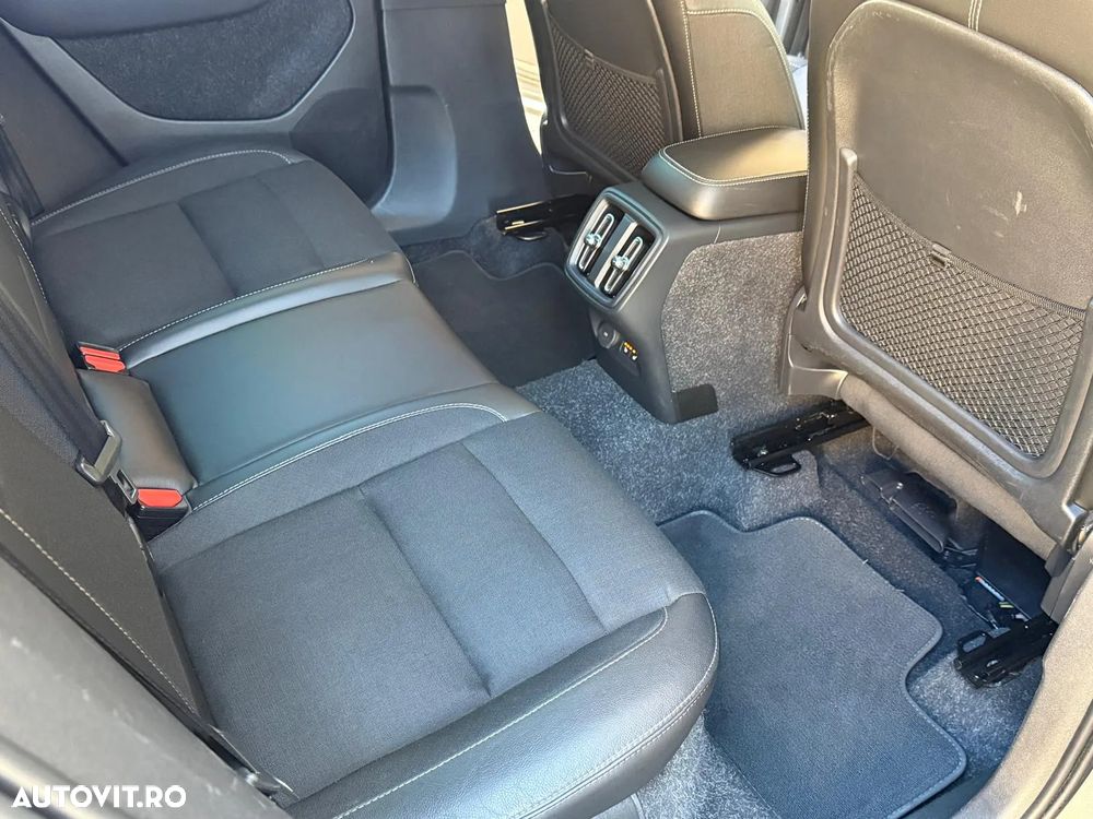 Volvo XC 40 D4 AWD Momentum Pro - 15