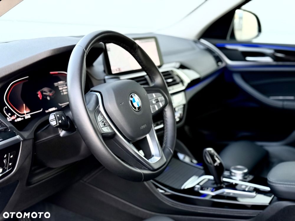 BMW X4 xDrive20d xLine - 25