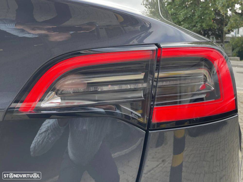 Tesla Model 3 Standard Range Plus RWD - 18