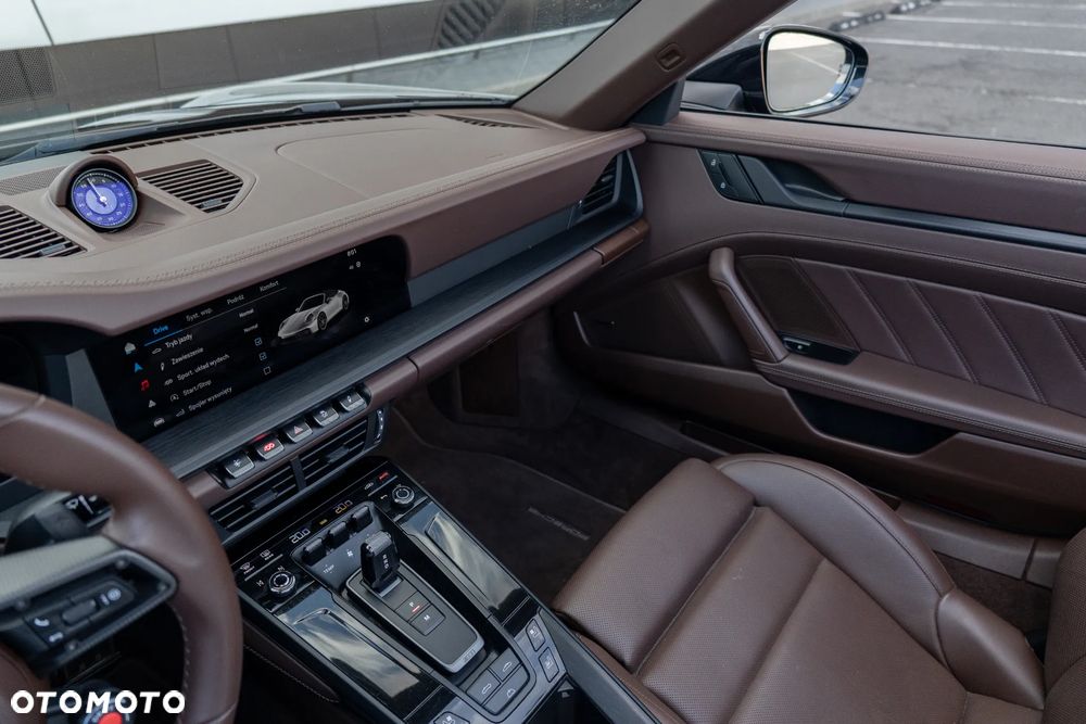 Porsche 911 - 24