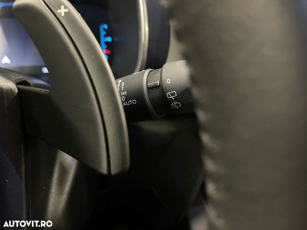 Citroën C5 Aircross 1.6 FWD 225 EAT8 Shine - 26