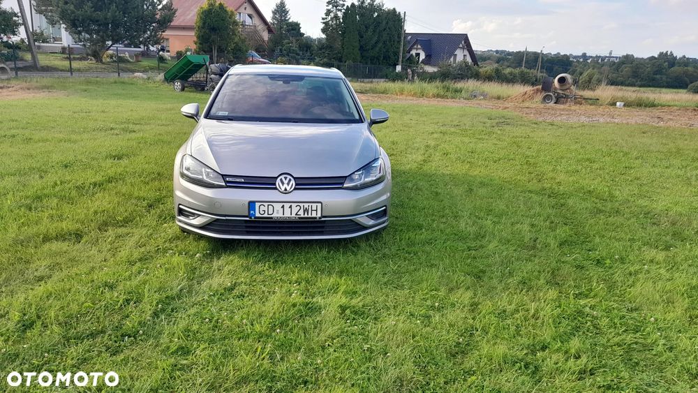 Volkswagen Golf - 8
