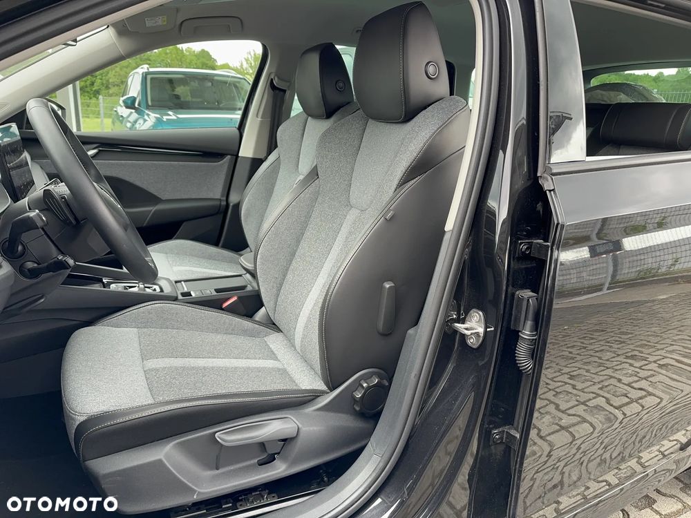 Skoda Octavia 1.5 TSI mHEV Selection DSG - 28