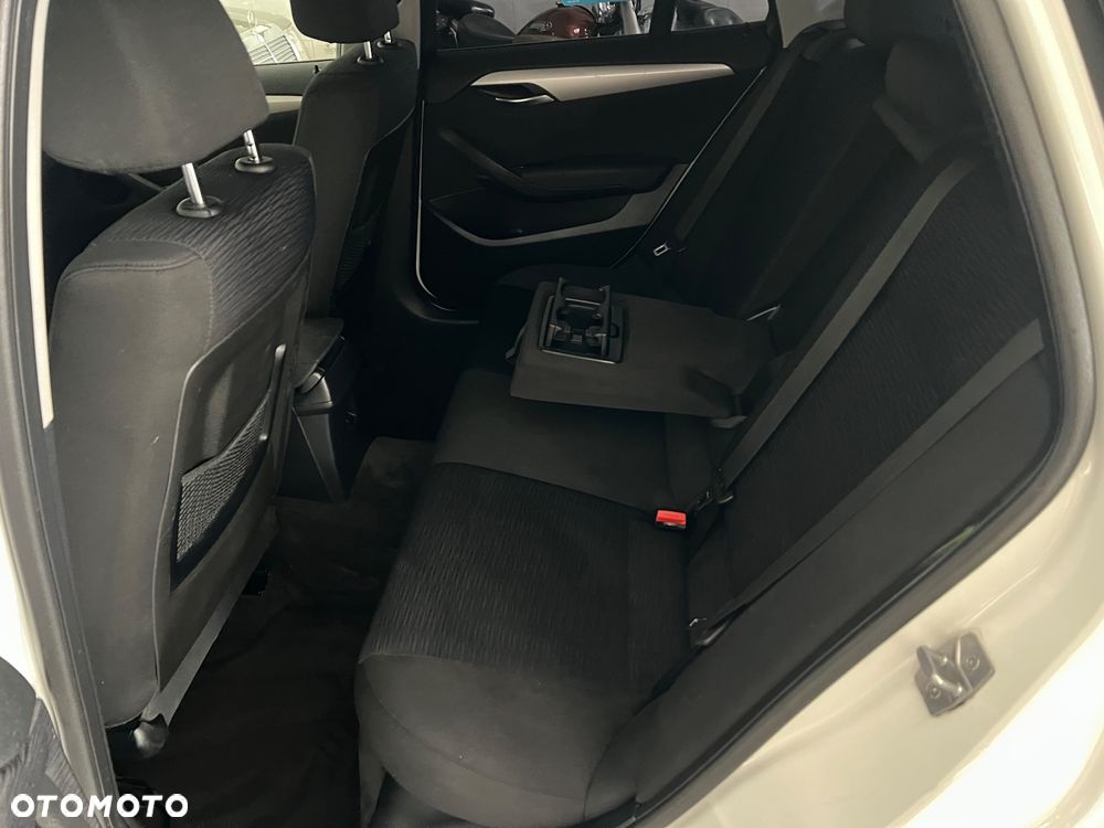 BMW X1 sDrive16d xLine - 20