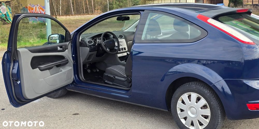 Ford Focus 1.4 16V Trend - 18