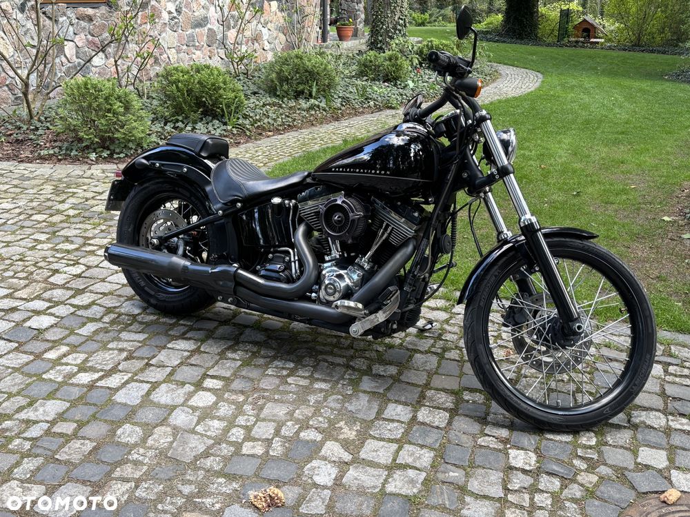 Harley-Davidson Softail Blackline - 1