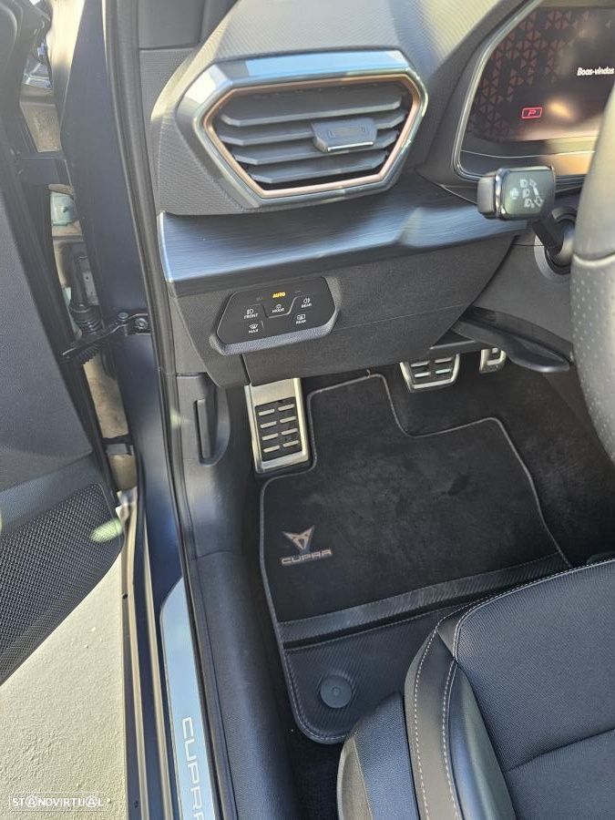 Cupra Leon 1.4 e-Hybrid (180 kW System) VZ - 21