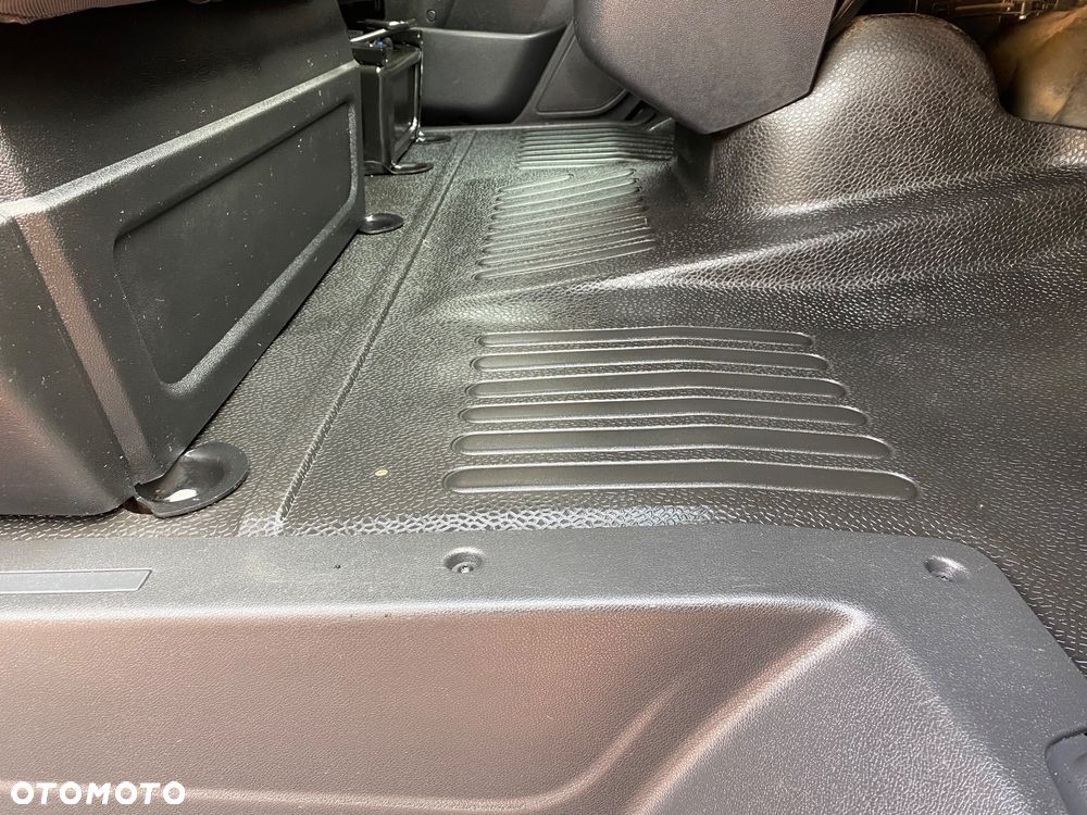 Renault MASTER L3 H2 z regałem warsztatowym , stan bardzo dobry - 10