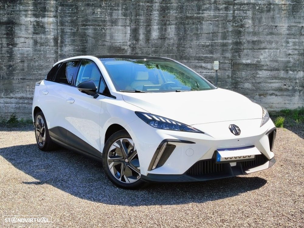 MG MG4 64 kWh Luxury - 18