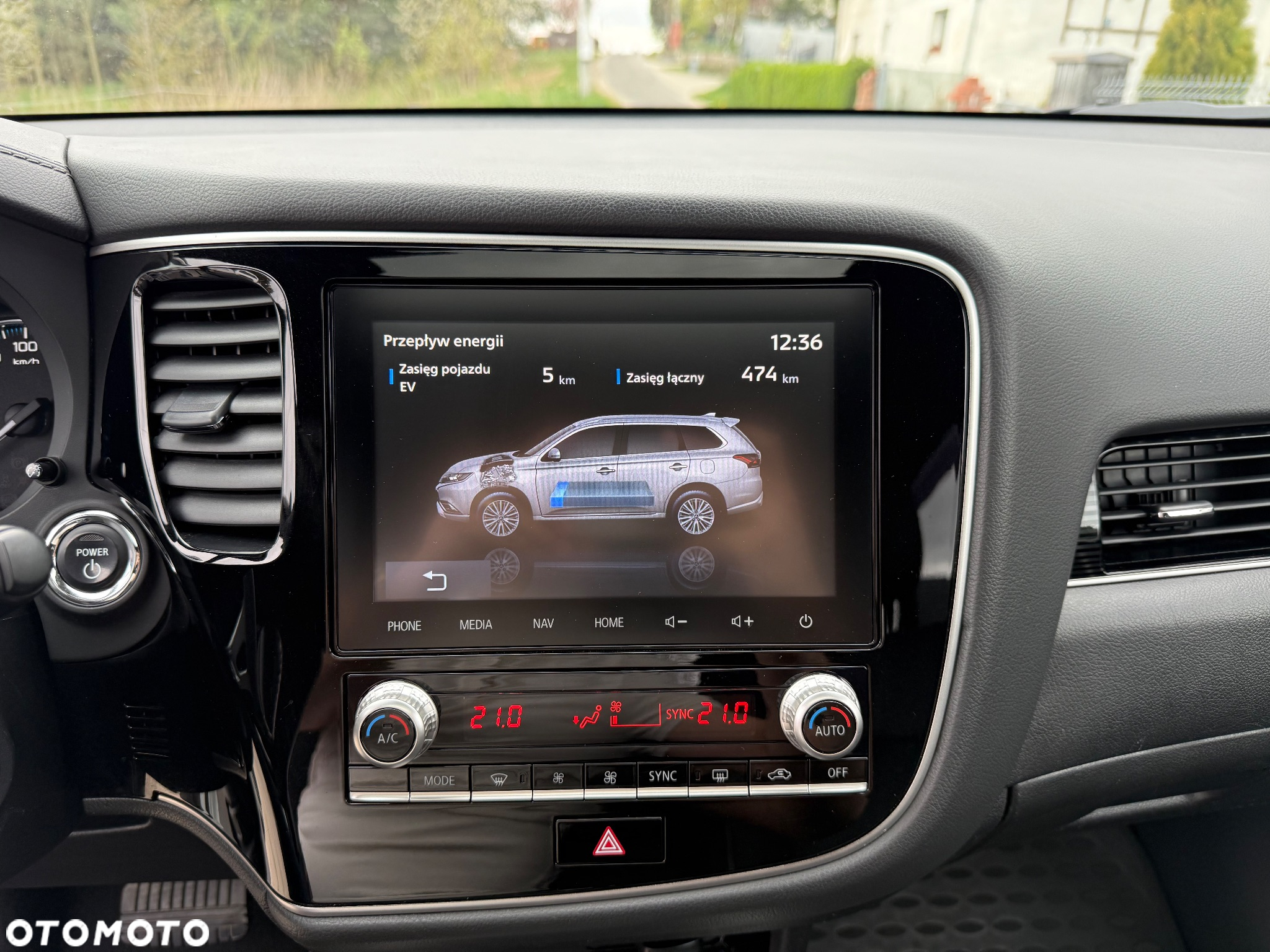 Mitsubishi Outlander 2.4 4WD Plug-In Hybrid Top - 25