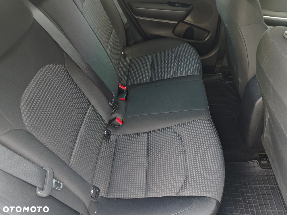Kia Ceed - 21