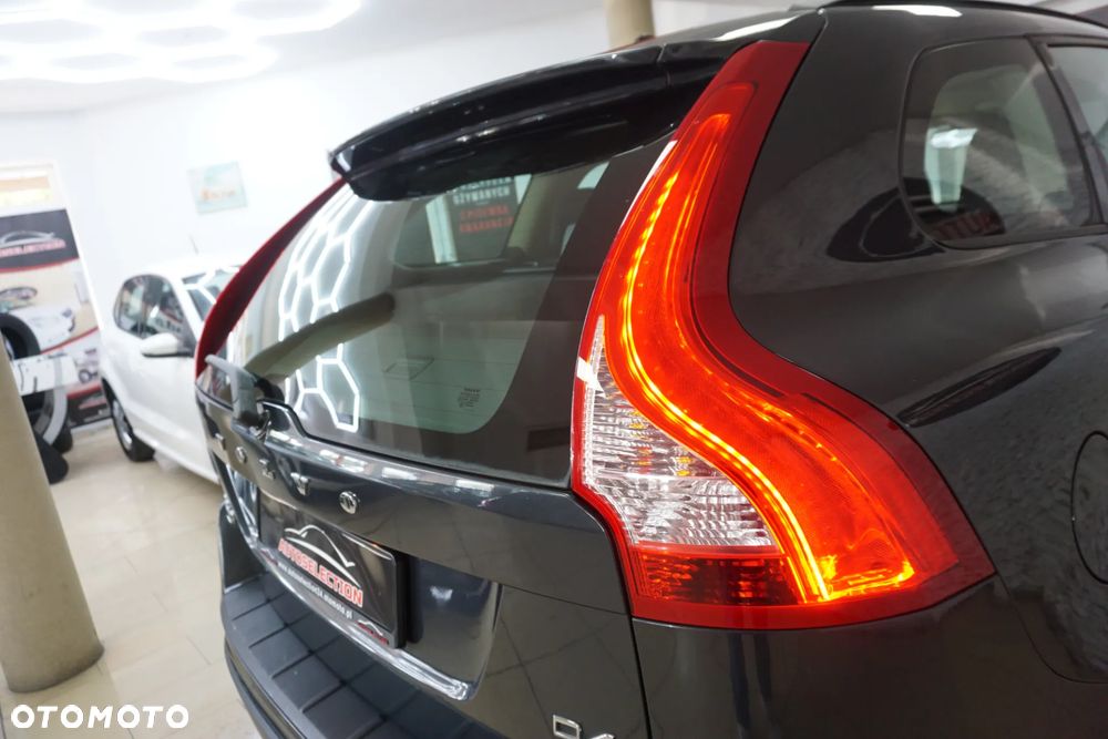 Volvo XC 60 D4 Geartronic Kinetic - 18