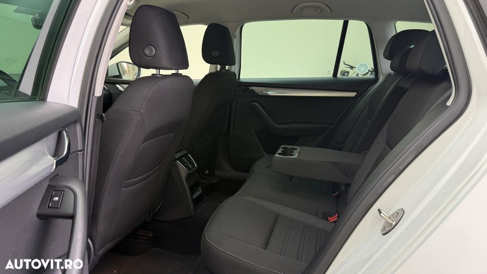 Skoda Octavia - 9