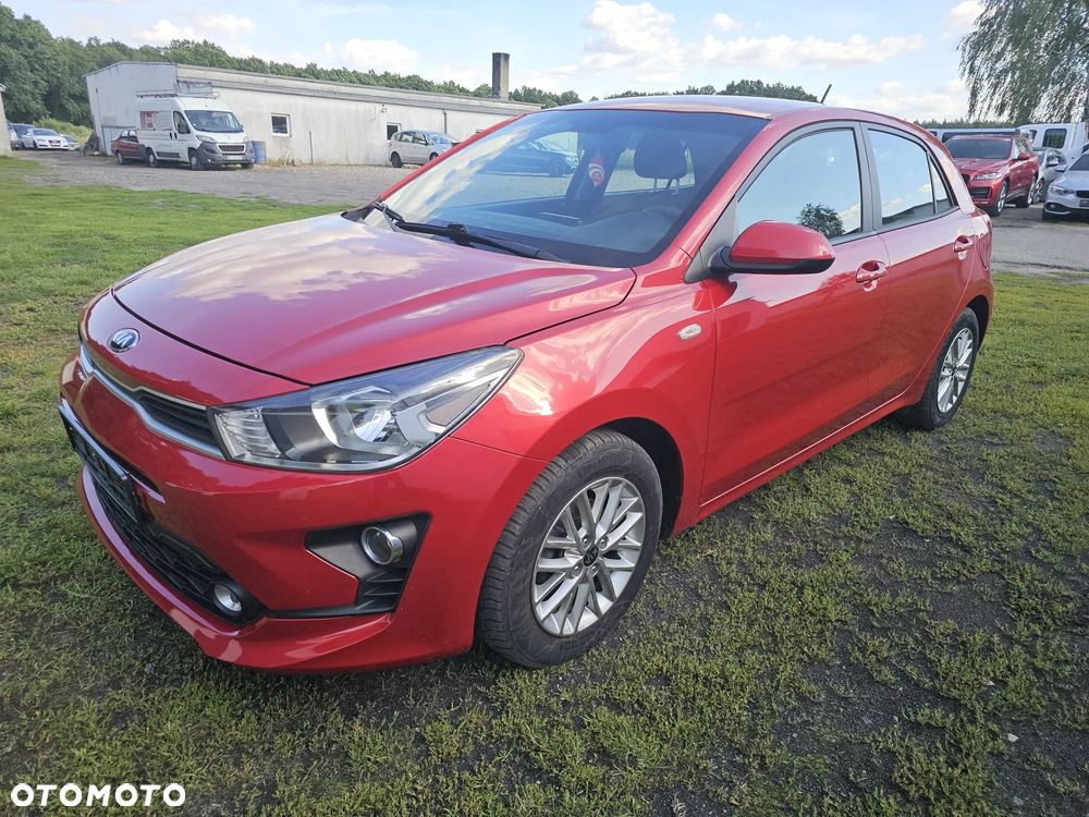 Kia Rio 1.2 L - 2
